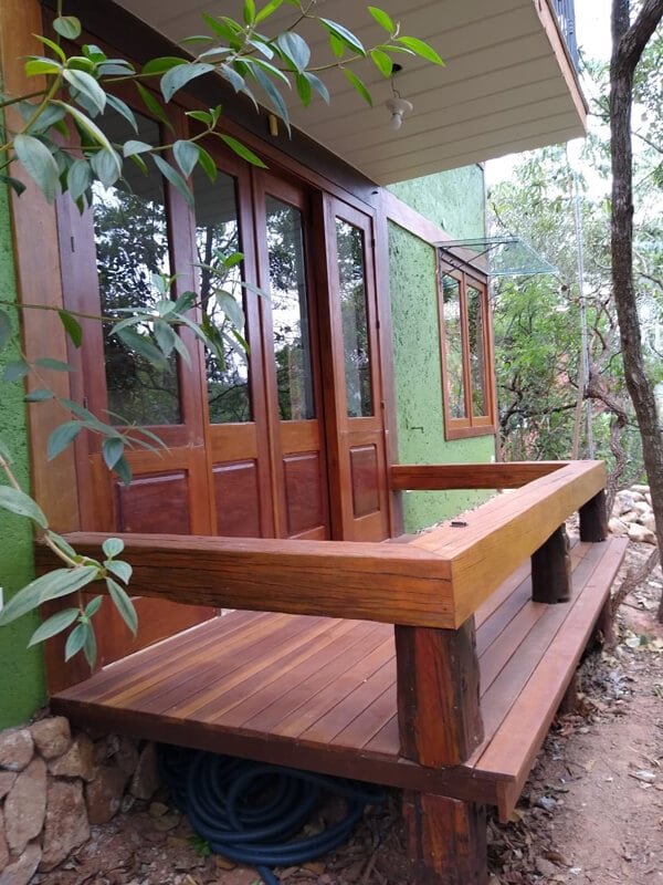 Porta da Sacada Modelo Almofada e Vidro