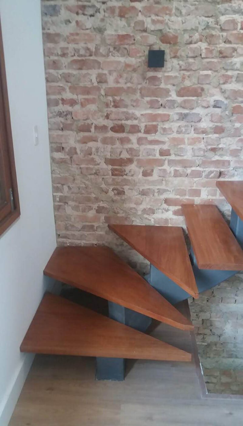 Degraus de Madeira Cumaru