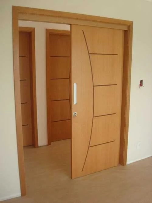 Exemplo de porta interna de correr