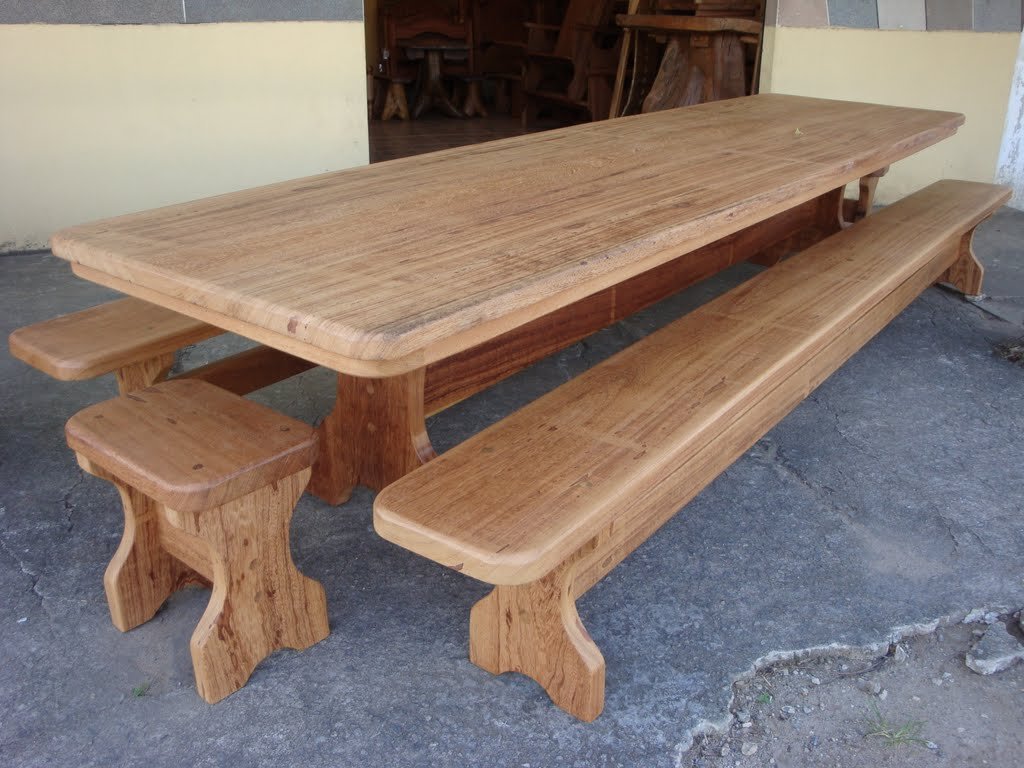 Mesa de Madeira Angelim