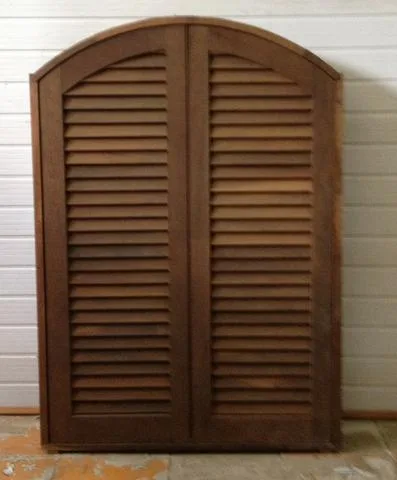 Janela Veneziana Colonial