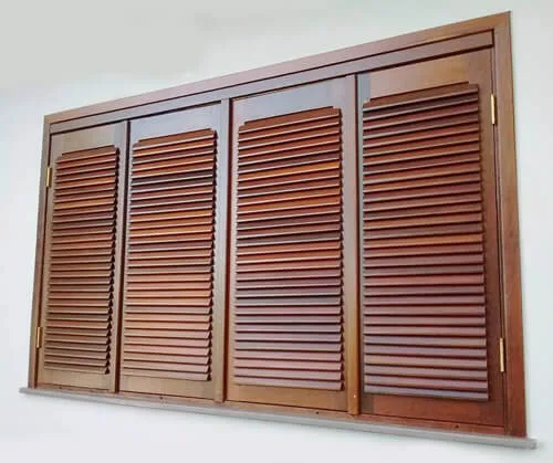 Janela com Venezina estilo Portuguesa