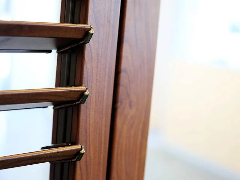 Janela Veneziana Retrátil