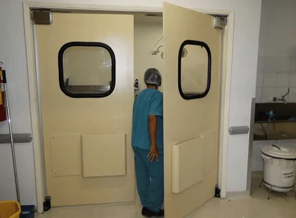 Porta Vai e Vem Hospital