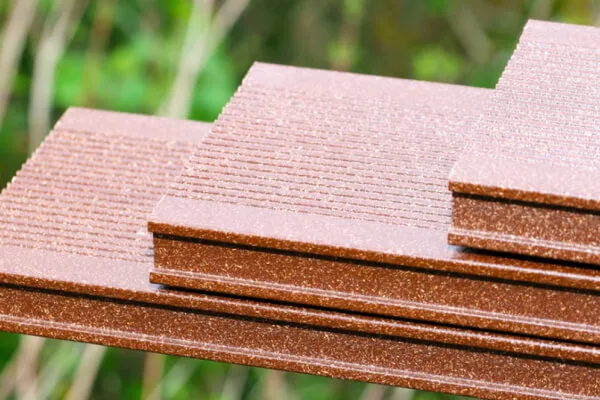 Peças de Madeira Plástica