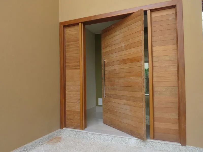 Porta Pivotante Principal