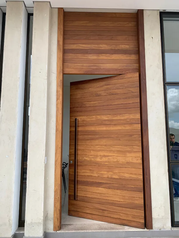 Porta Ripada Vista Externa