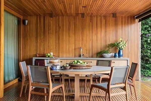 Painel Ripado na Área Externa