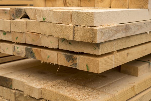 Madeira para caixaria de pinus