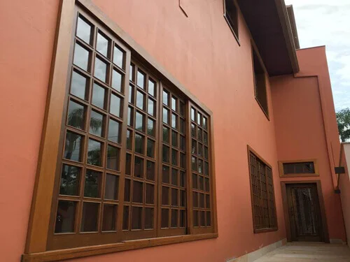 Janela de Vidro Madeira Cumaru